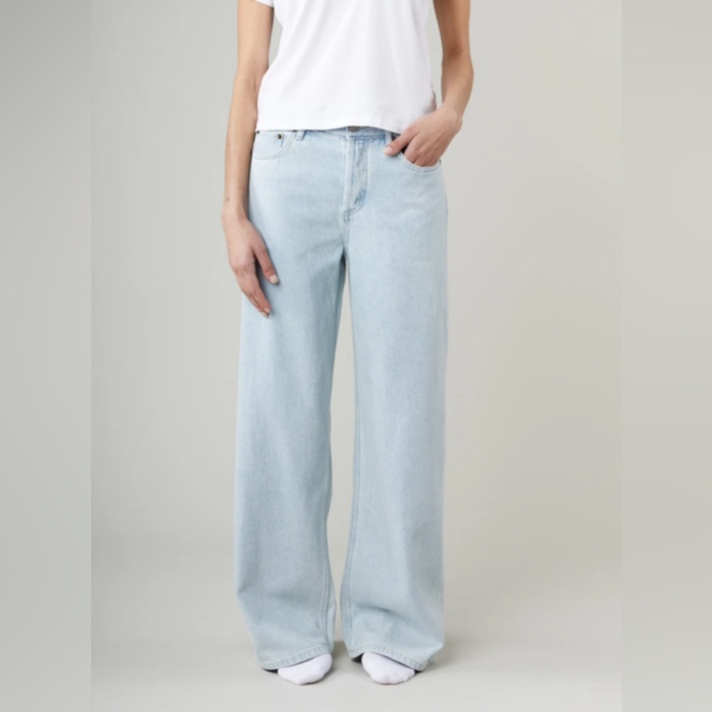 Still Here Walker Cloud Blue — Hemmed